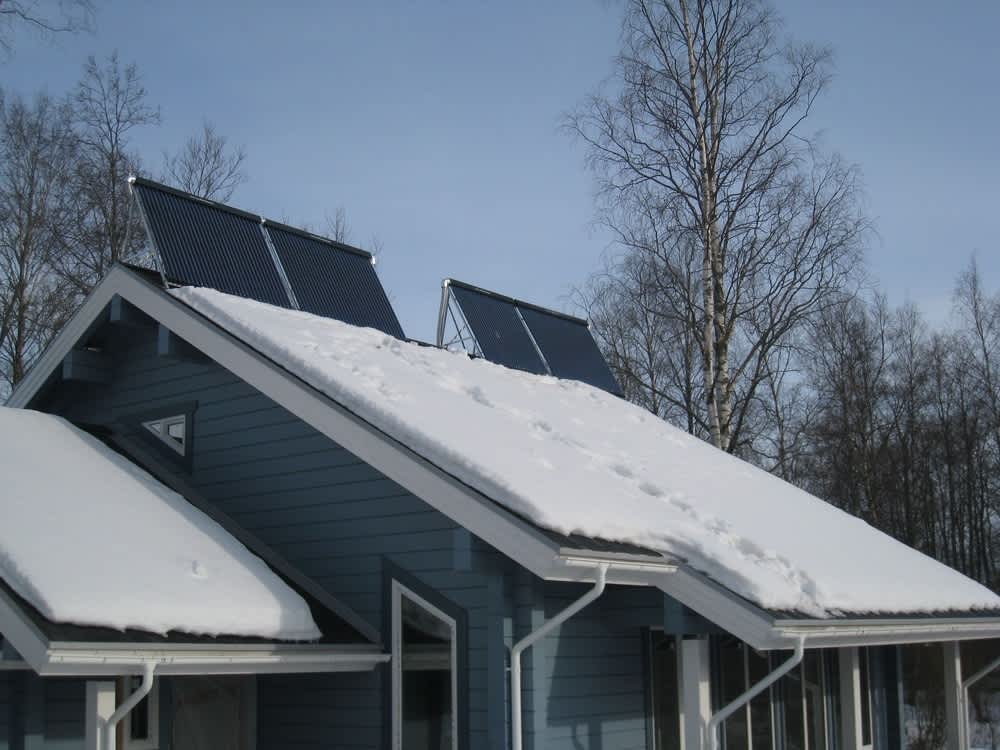 collectors roof winter snow 1 солнечные батареи зимой